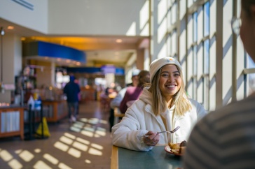 UNH Dining Halls Earn Highest Ranking Possible from Green Restaurant Association