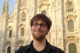 "Americano" Chris Foss '13 in front of the Duomo of Milan.