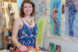 jennifer lindsay in her studio