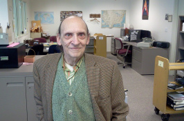 UNH alumnus and Dimond Library employee Robert Morin