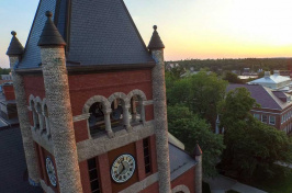 A view of UNH's Thompson Hall