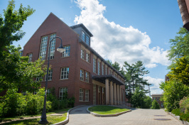 A view of UNH's Dimond Library 