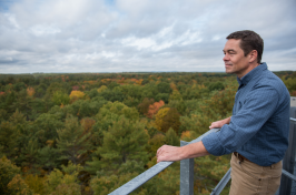 UNH professor Scott Ollinger