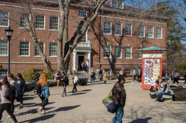 UNH students in Murkland Courtyard