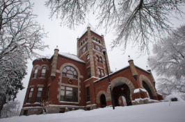 UNH's Thompson Hall in winter 