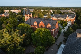 aerial shot of Thompson Hall in early fall
