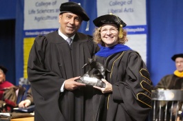 Kash Kapadia recieved UNH award