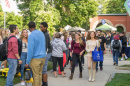 UNH students walking in front of Thompson Hall