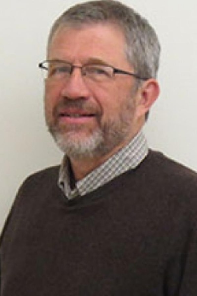 UNH Professor Bill McDowell headshot