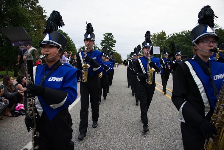 UNH marching band in the homecoming parade
