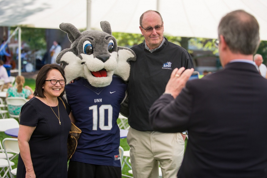 Outgoing UNH president Mark Huddleston with campus community members