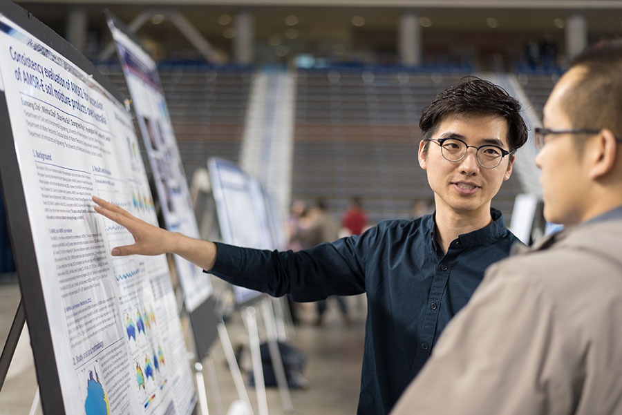 graduate research conference presenter