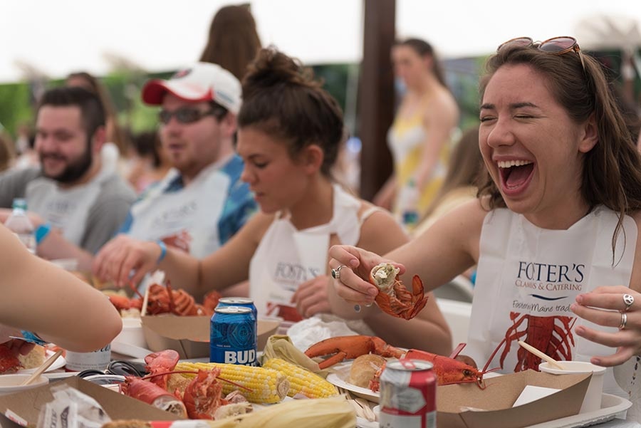 UNH senior lobsterbake