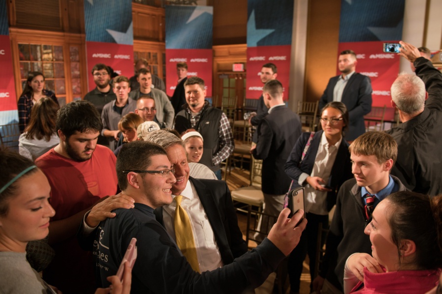 UNH student gets his photo taken with Libertarian nominee for president Gary Johnson