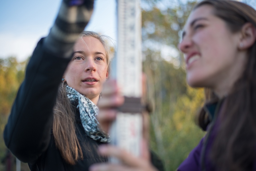 Sarah Jakositz ‘18,