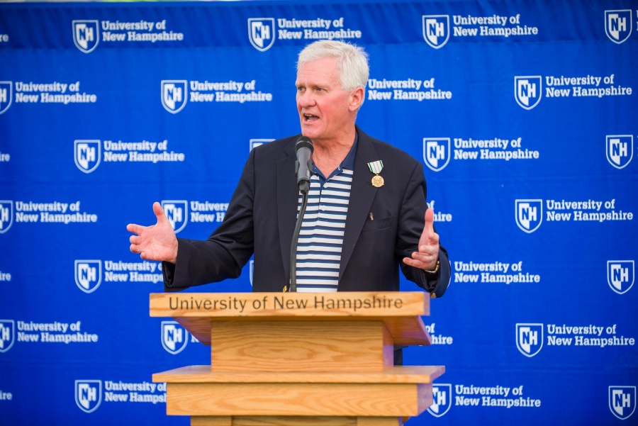 Outgoing UNH president Mark Huddleston with campus community members