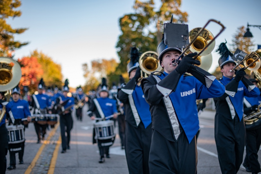 UNH Homecoming Parade 