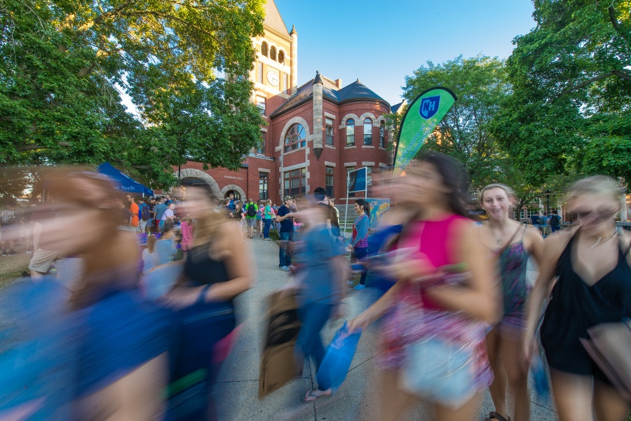 UNH students at University Day