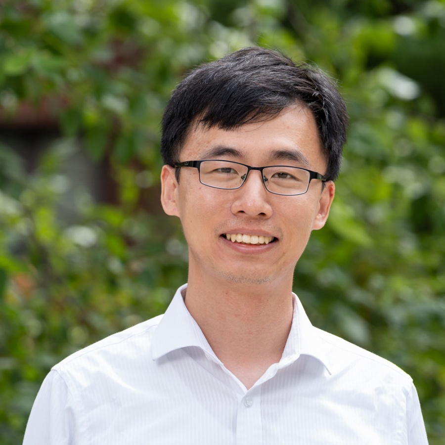 UNH professor Dongpeng Xu