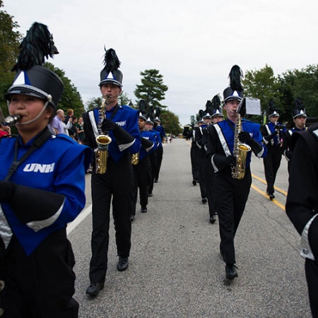 UNH marching band in the homecoming parade