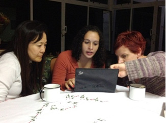 Yuka, Melody, and Jenni discuss the merits of one IPA (International Phonetic Alphabet) symbol over another to better define Portuguese diction for singing. 