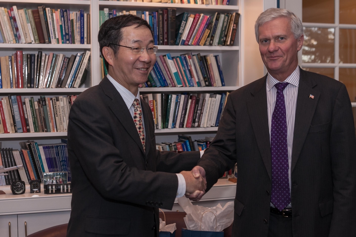 Chinese ambassador Guoxiang Sun and UNH president Mark Huddleston